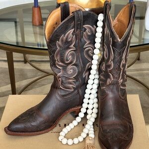 Brown Western Cowboy Boots with Embroidered Design
